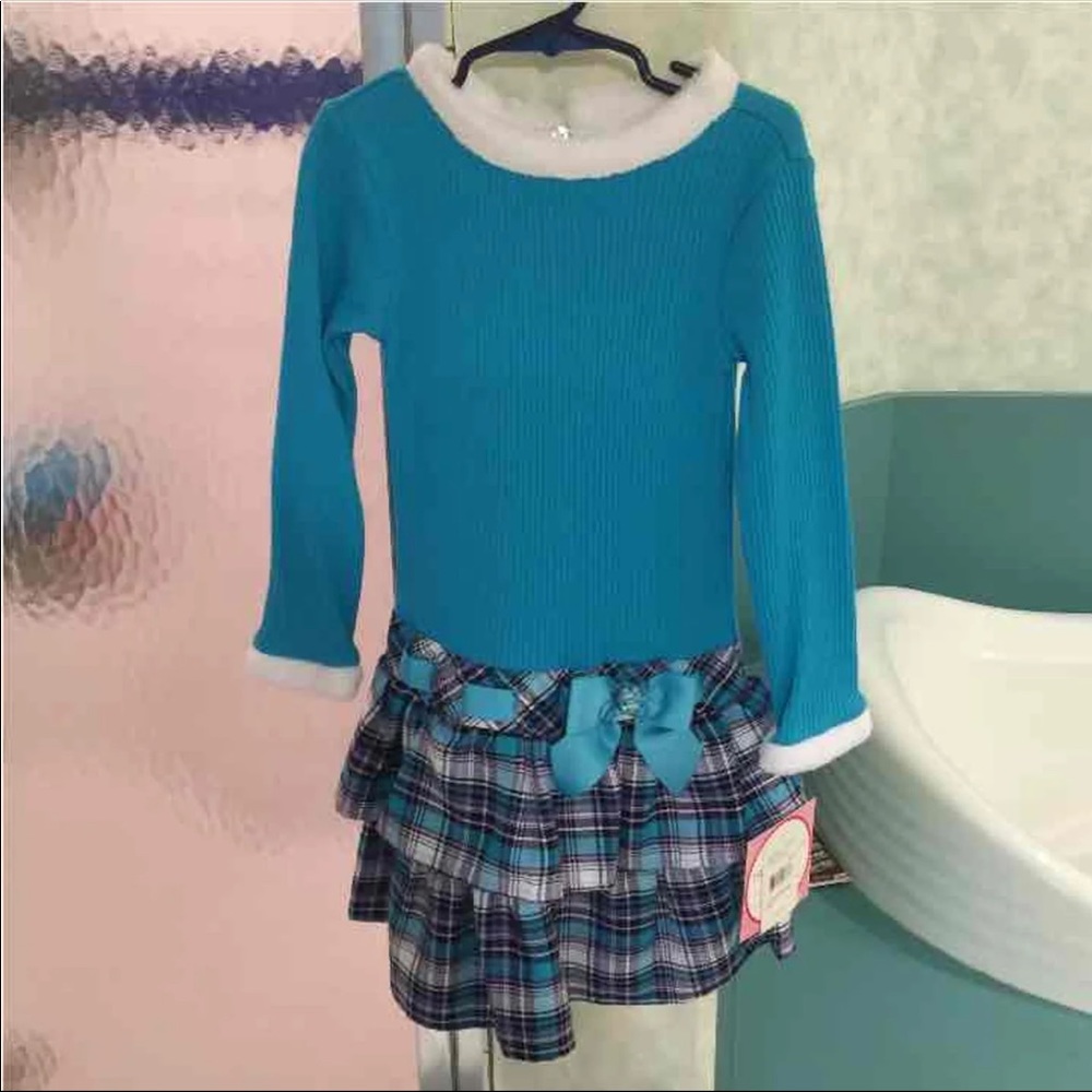 NWT: Girls size 5